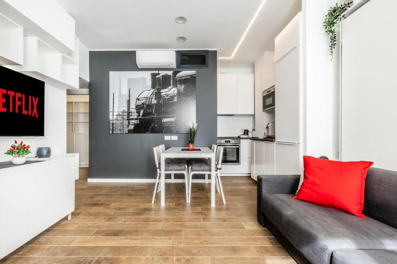 Appartamento City Life House-Red San Siro & Duomo Milano Italia